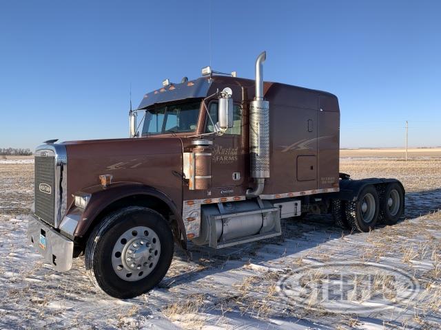 2003 Freightliner FLD120 Classic